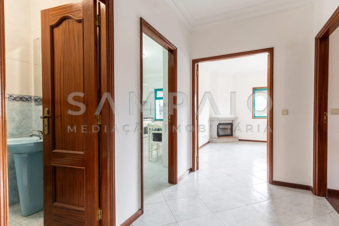 Apartamento T1 para Venda em Fânzeres e São Pedro da Cova Foto 6