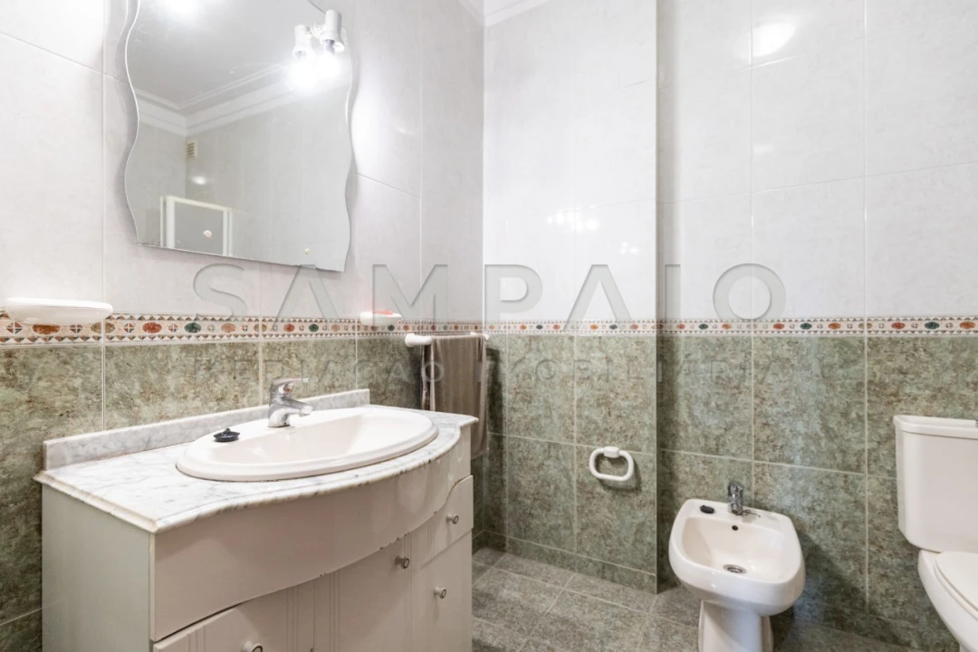 Apartamento T1 para Venda em Fânzeres e São Pedro da Cova Foto 9