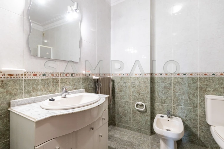 Apartamento T1 para Venda em Fânzeres e São Pedro da Cova Foto 9