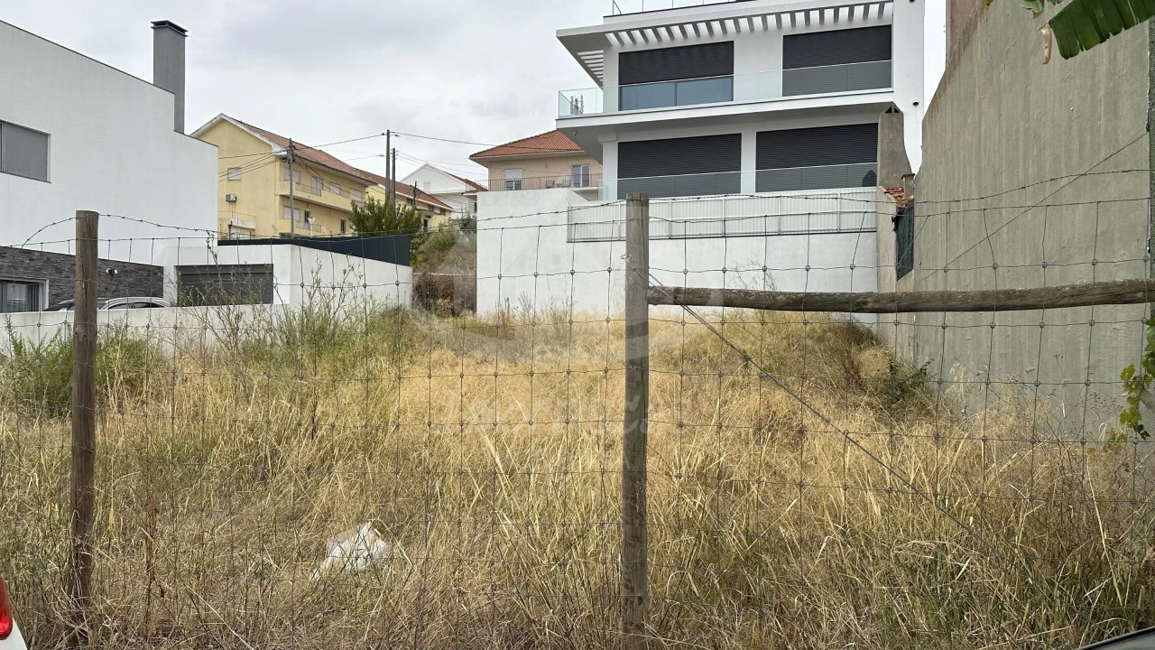 Terreno para Venda em Santa Iria de Azoia, São João da Talha e Bobadela Foto 7