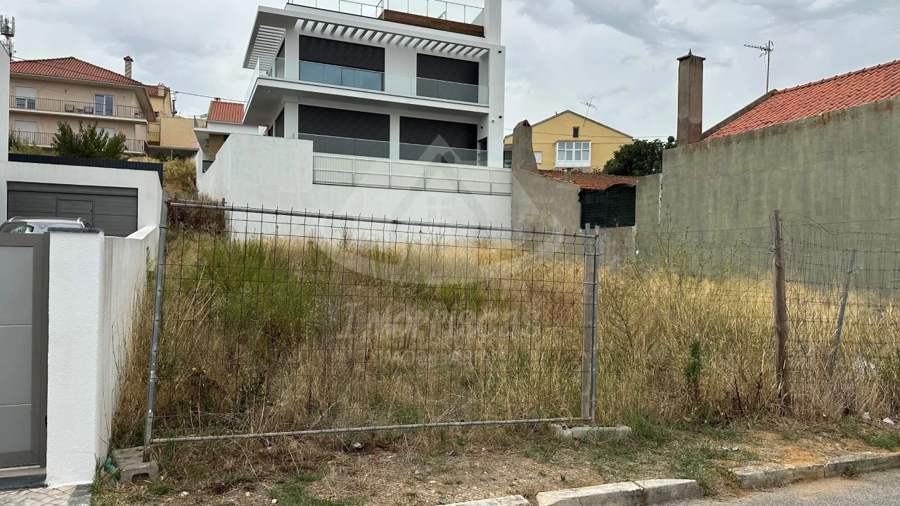 Terreno para Venda em Santa Iria de Azoia, São João da Talha e Bobadela Foto 8