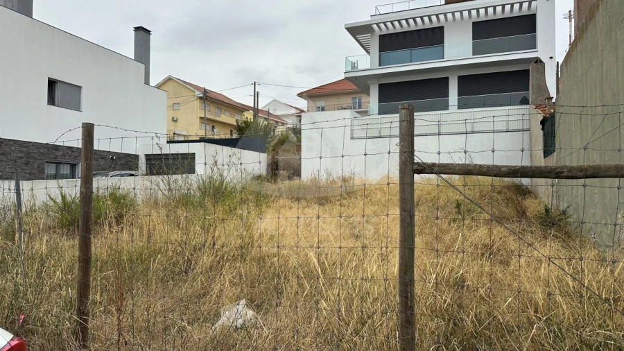 Terreno para Venda em Santa Iria de Azoia, São João da Talha e Bobadela Foto 9