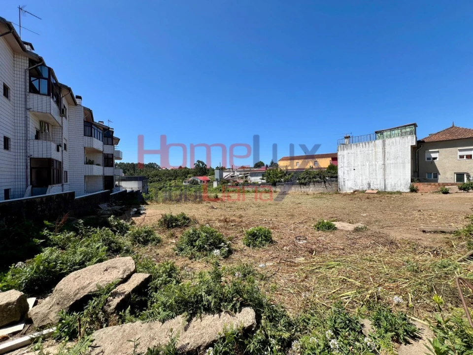 Terreno para Venda em Fânzeres e São Pedro da Cova Foto 9