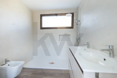 Moradia T3 para Venda em Tornada e Salir do Porto