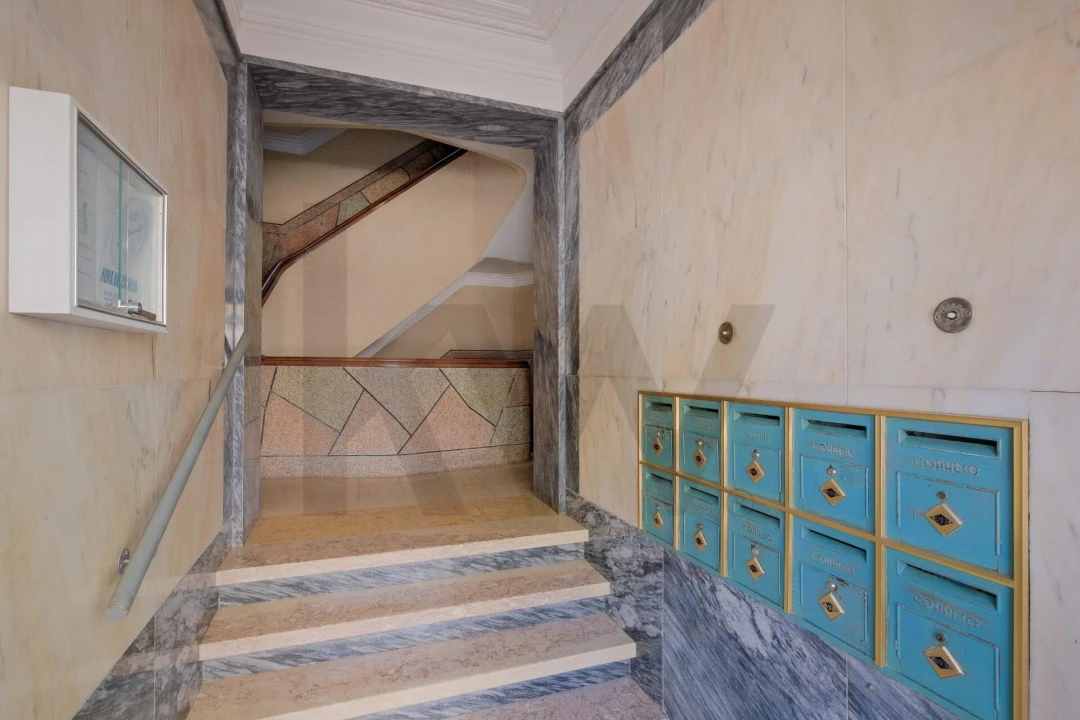 Apartamento T1 para Venda em Alfragide Foto 19
