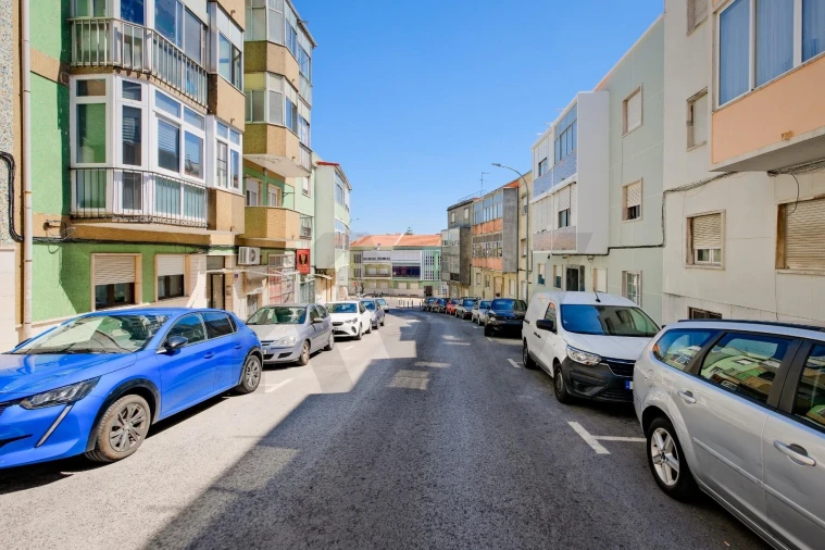 Apartamento T1 para Venda em Alfragide Foto 22