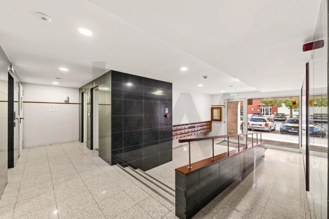 Apartamento T2 para Venda em Lumiar Foto 19