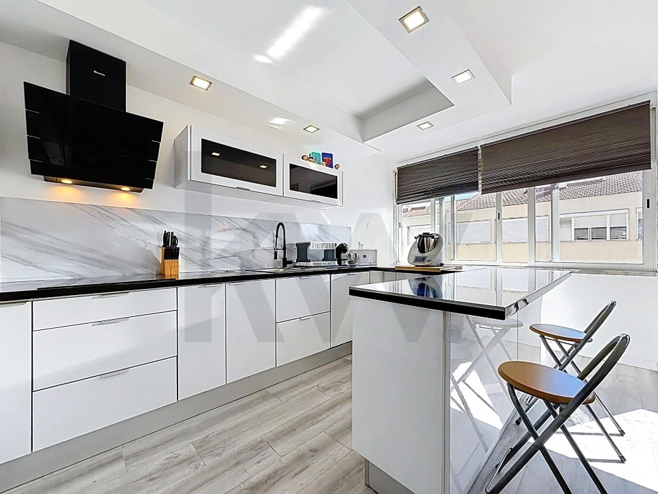 Apartamento T2 para Venda em Santa Iria de Azoia, São João da Talha e Bobadela Foto 4