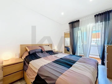 Apartamento T2 para Venda em Santa Iria de Azoia, São João da Talha e Bobadela