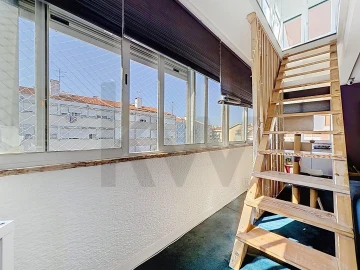 Apartamento T2 para Venda em Santa Iria de Azoia, São João da Talha e Bobadela