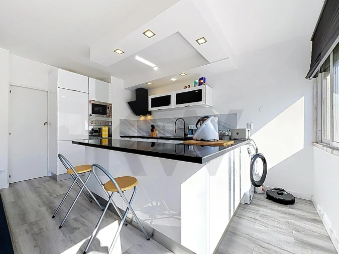Apartamento T2 para Venda em Santa Iria de Azoia, São João da Talha e Bobadela Foto 9