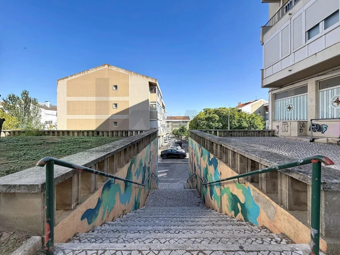 Apartamento T2 para Venda em Santa Iria de Azoia, São João da Talha e Bobadela Foto 47