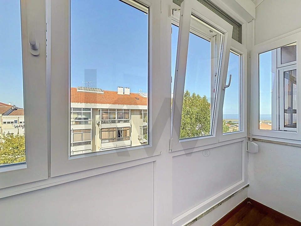 Apartamento T2 para Venda em Santa Iria de Azoia, São João da Talha e Bobadela Foto 34