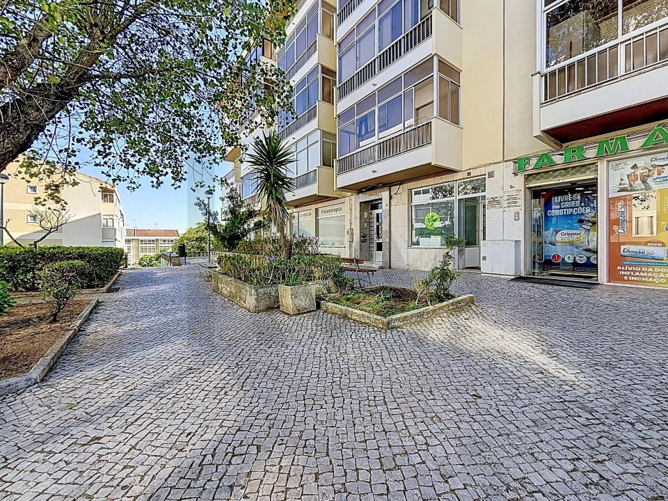 Apartamento T2 para Venda em Santa Iria de Azoia, São João da Talha e Bobadela Foto 45