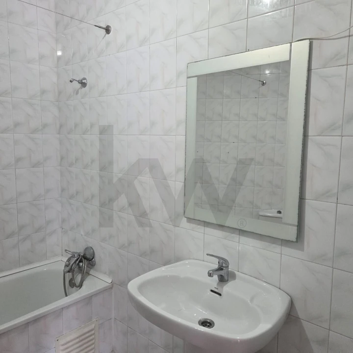Apartamento T2 para Arrendamento em Rio Tinto Foto 9