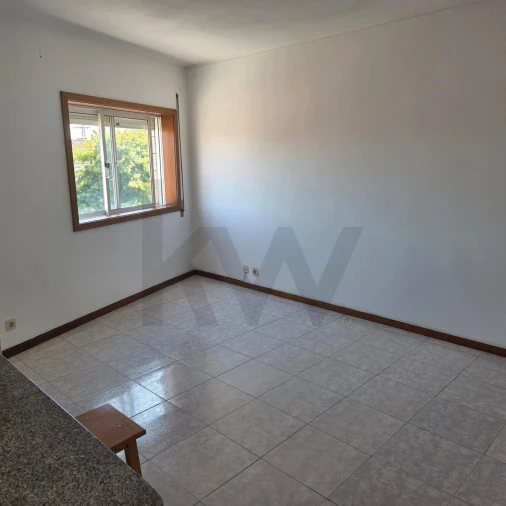 Apartamento T2 para Arrendamento em Rio Tinto Foto 4