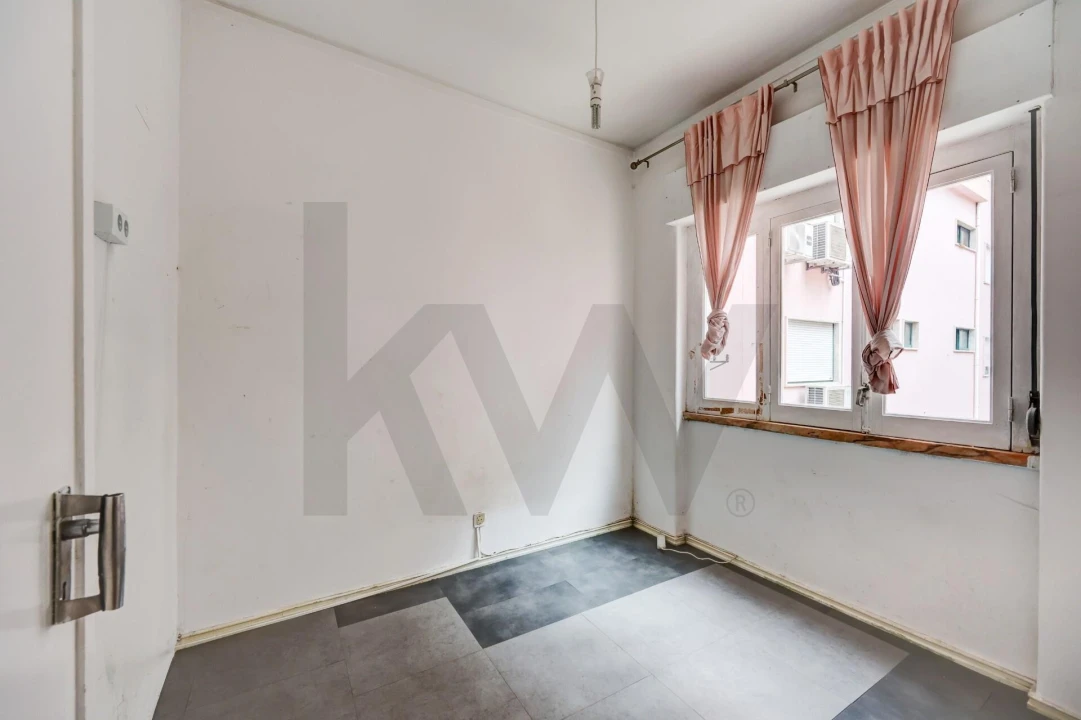 Apartamento T2 para Venda em Algés, Linda-A-Velha e Cruz Quebrada-Dafundo Foto 1