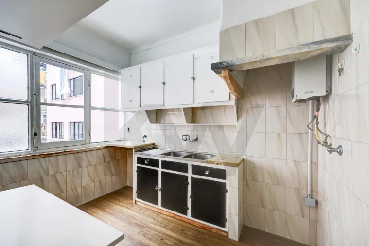Apartamento T2 para Venda em Algés, Linda-A-Velha e Cruz Quebrada-Dafundo Foto 13