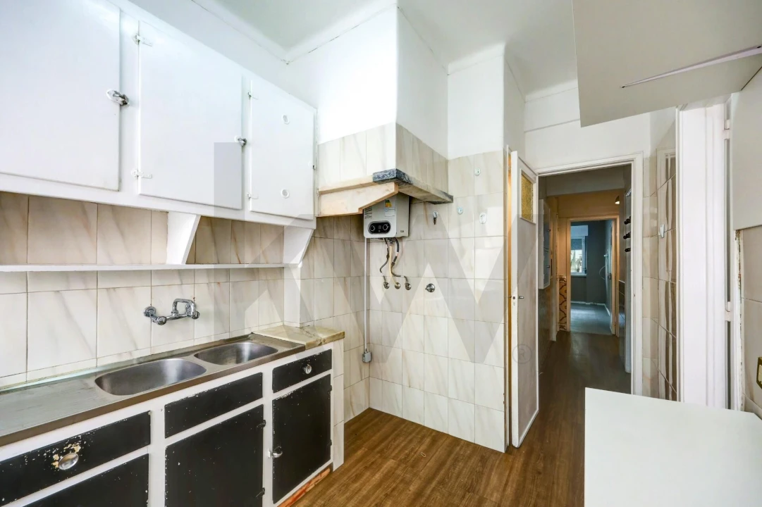 Apartamento T2 para Venda em Algés, Linda-A-Velha e Cruz Quebrada-Dafundo Foto 12