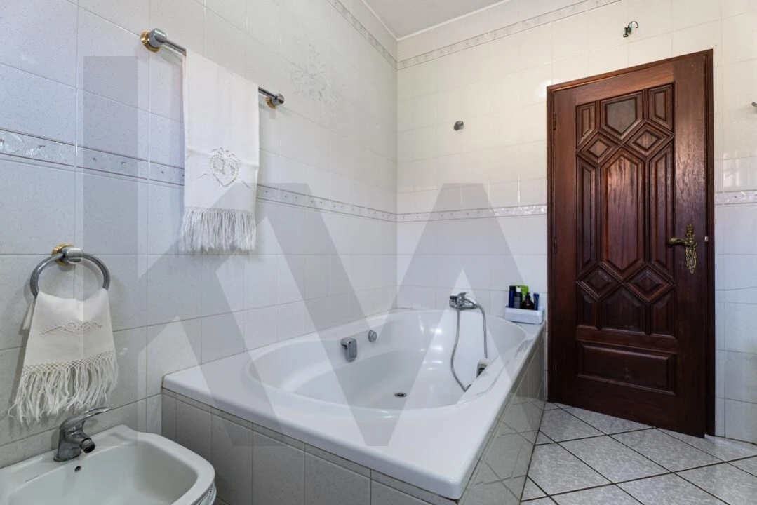 Moradia T3 para Venda em Fregim Foto 32