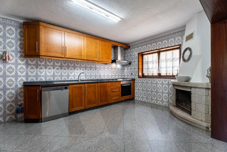 Moradia T3 para Venda em Fregim Foto 11