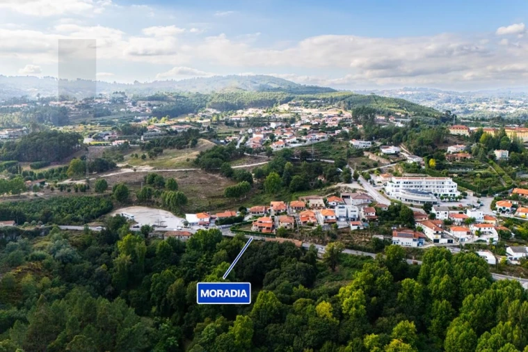Moradia T3 para Venda em Fregim Foto 2