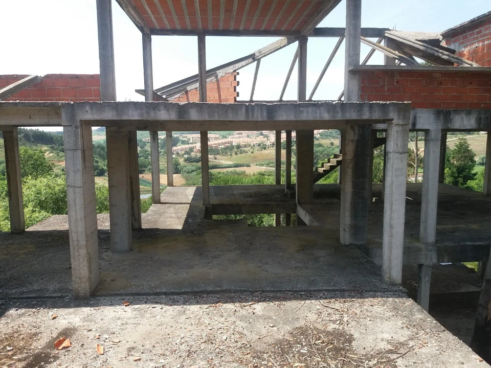 Moradia T5 para Venda em Turcifal Foto 4