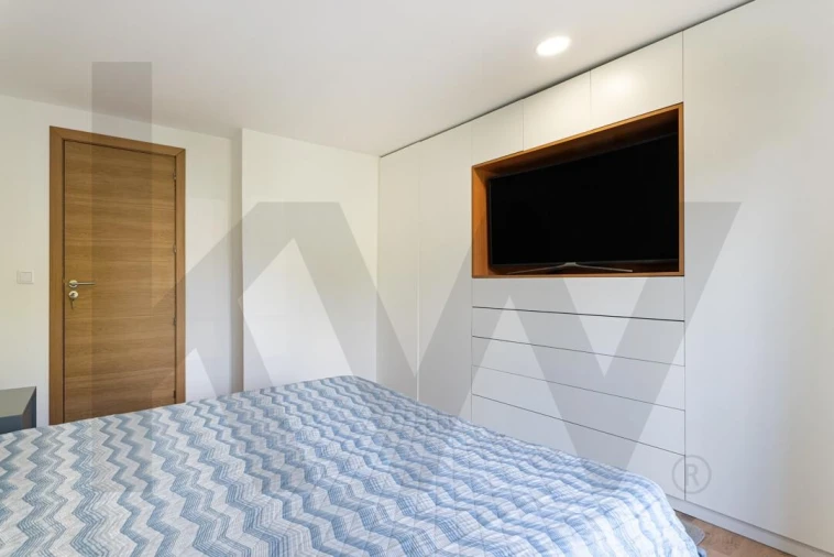 Apartamento T5 para Venda em Cedofeita, Santo Ildefonso, Sé, Miragaia, São Nicolau e Vitória Foto 12