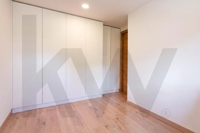 Apartamento T5 para Venda em Cedofeita, Santo Ildefonso, Sé, Miragaia, São Nicolau e Vitória Foto 9
