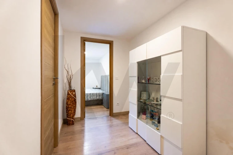 Apartamento T5 para Venda em Cedofeita, Santo Ildefonso, Sé, Miragaia, São Nicolau e Vitória Foto 16