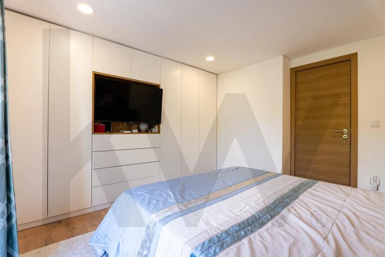 Apartamento T5 para Venda em Cedofeita, Santo Ildefonso, Sé, Miragaia, São Nicolau e Vitória Foto 10