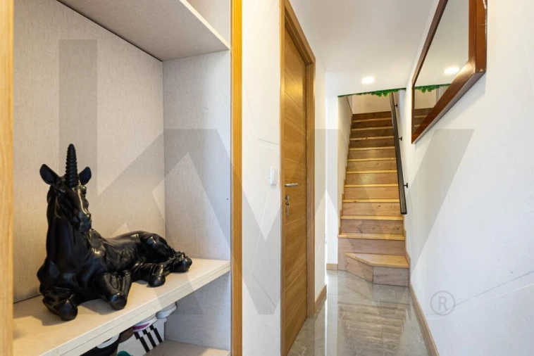 Apartamento T5 para Venda em Cedofeita, Santo Ildefonso, Sé, Miragaia, São Nicolau e Vitória Foto 2