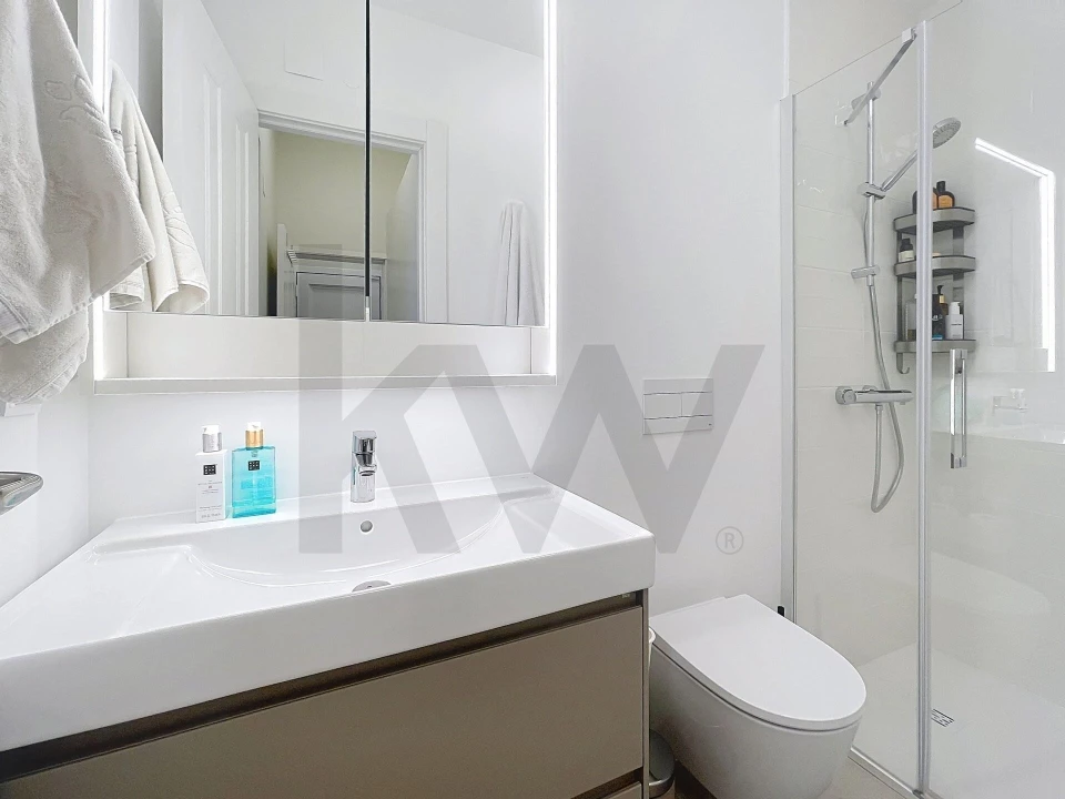 Apartamento T2 para Venda em Arroios Foto 29