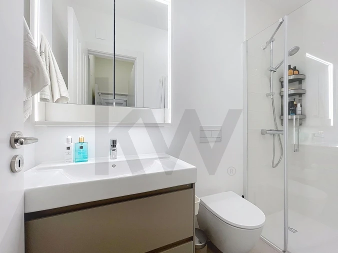 Apartamento T2 para Venda em Arroios Foto 30
