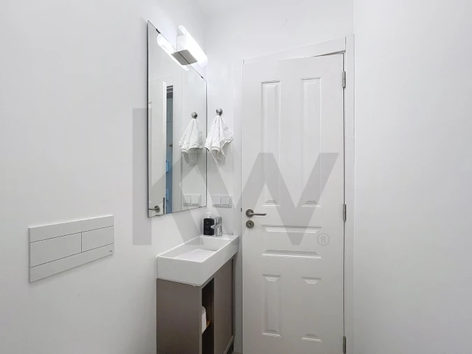 Apartamento T2 para Venda em Arroios Foto 36
