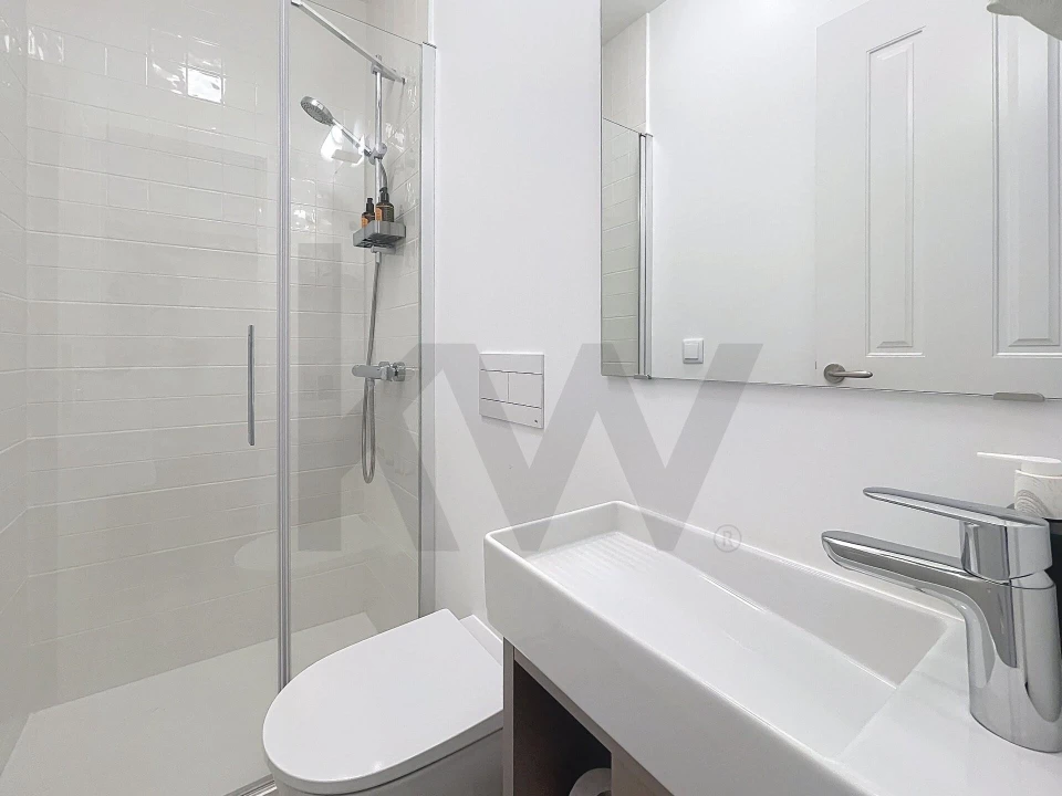 Apartamento T2 para Venda em Arroios Foto 35
