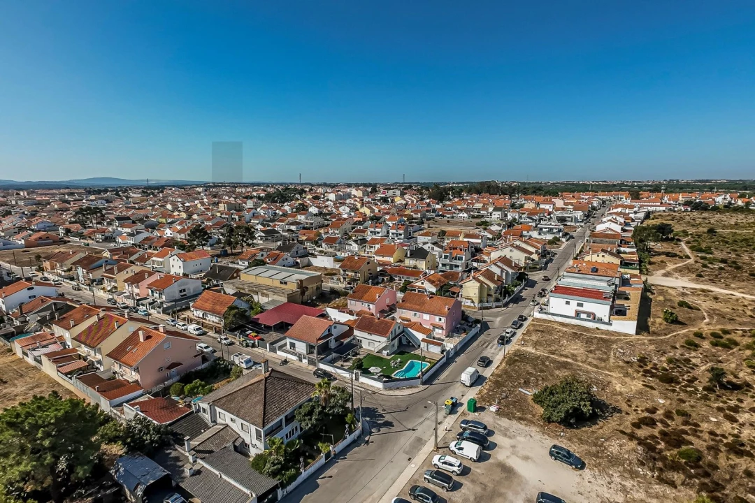 Moradia T3 para Venda em Quinta do Conde Foto 4