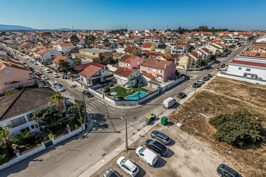 Moradia T3 para Venda em Quinta do Conde Foto 5