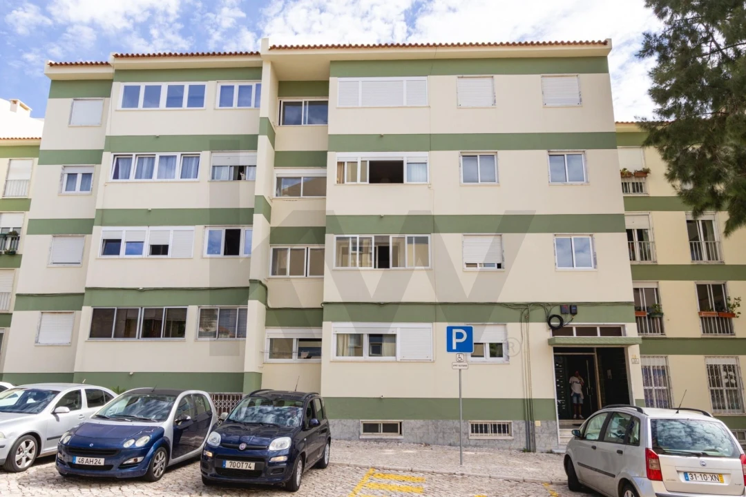 Apartamento T2 para Venda em São Domingos de Rana Foto 18