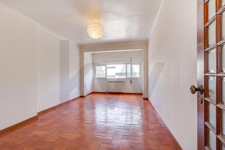Apartamento T2 para Venda em São Domingos de Rana Foto 9
