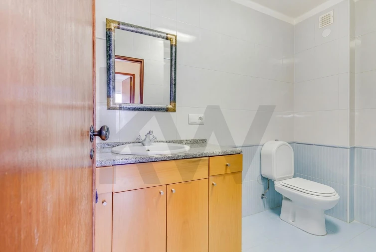 Apartamento T2 para Venda em São Domingos de Rana Foto 10