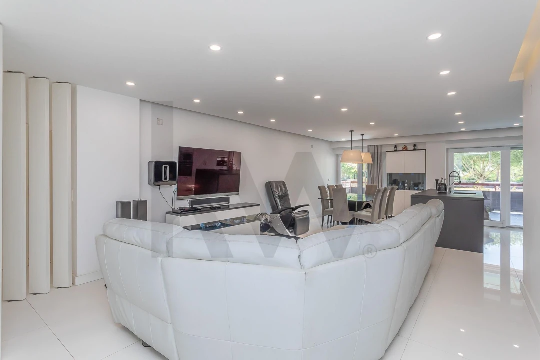 Apartamento T4 para Venda em Oeiras e São Julião da Barra, Paço de Arcos e Caxias Foto 10