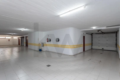 Apartamento T4 para Venda em Oeiras e São Julião da Barra, Paço de Arcos e Caxias