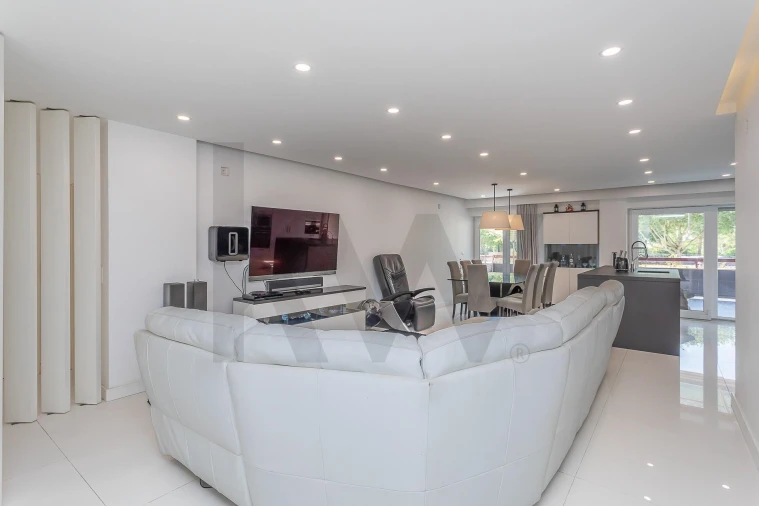Apartamento T4 para Venda em Oeiras e São Julião da Barra, Paço de Arcos e Caxias Foto 10