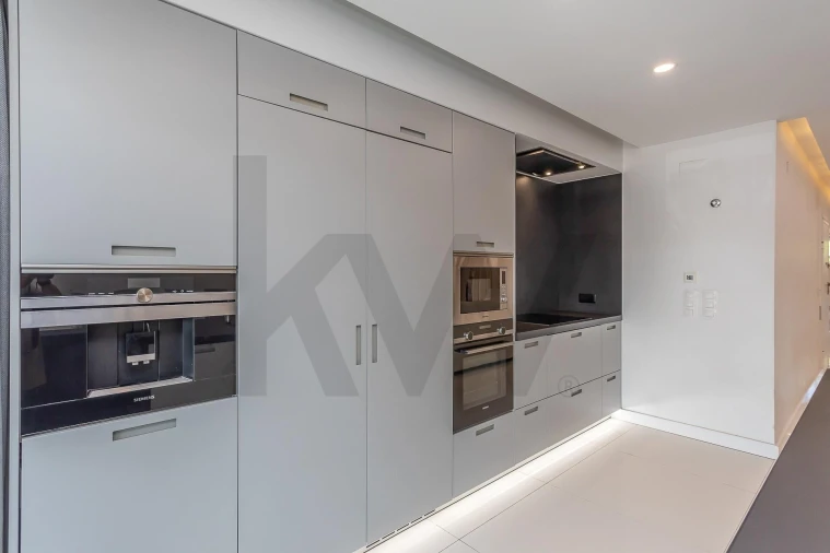 Apartamento T4 para Venda em Oeiras e São Julião da Barra, Paço de Arcos e Caxias Foto 3