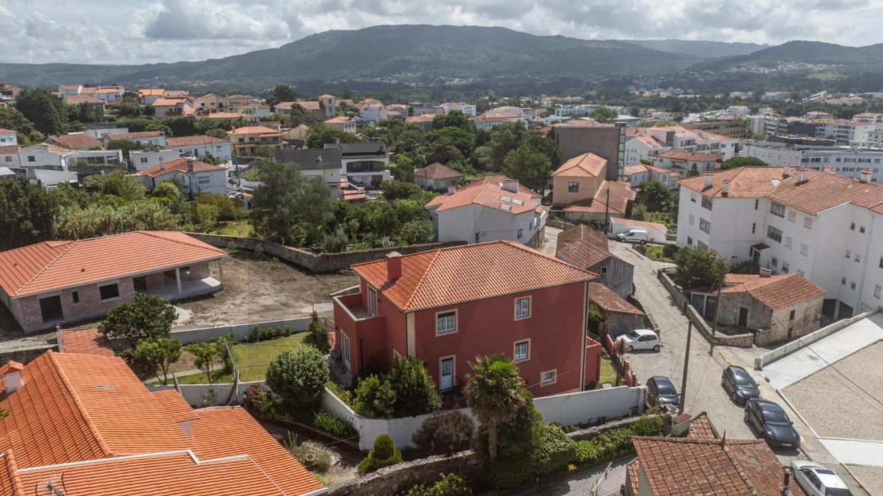 Moradia T4 para Venda em Vila Praia de Ancora Foto 50