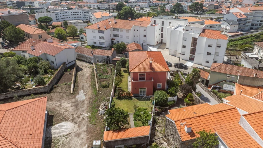 Moradia T4 para Venda em Vila Praia de Ancora Foto 53