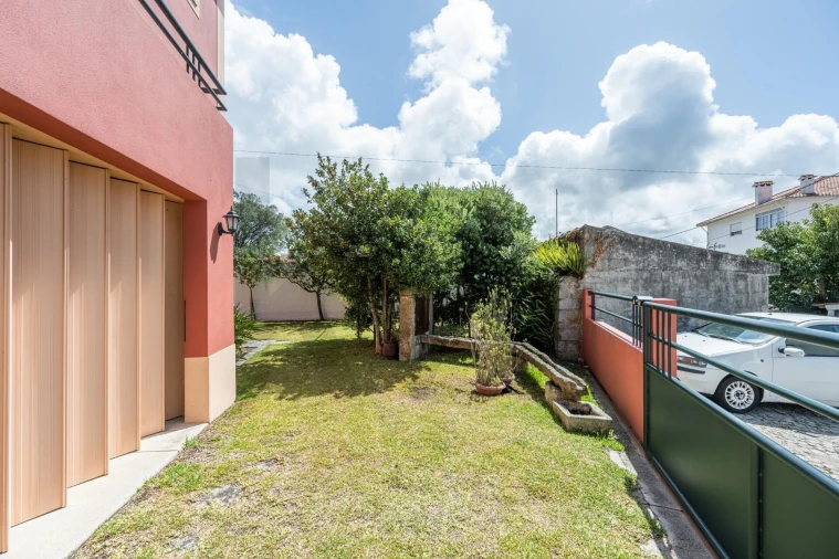 Moradia T4 para Venda em Vila Praia de Ancora Foto 44