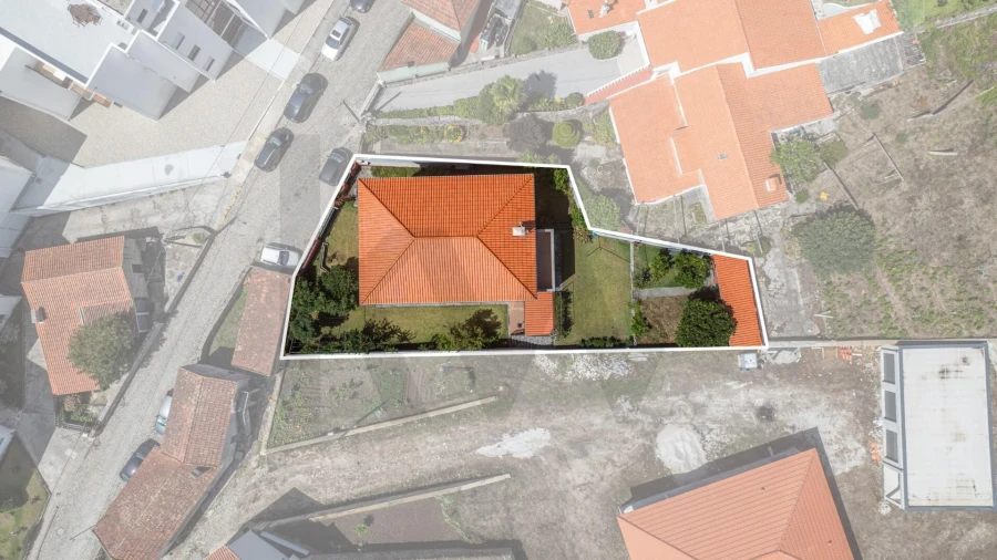 Moradia T4 para Venda em Vila Praia de Ancora Foto 56