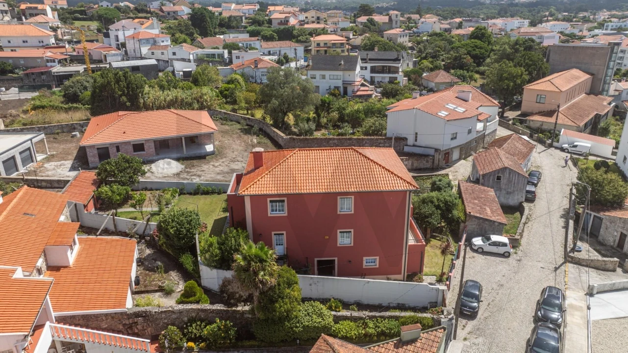 Moradia T4 para Venda em Vila Praia de Ancora Foto 49